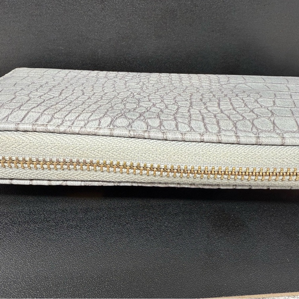 Gray Textured Crocodile Embossed Wristlet Wallet - Picture 4 of 5